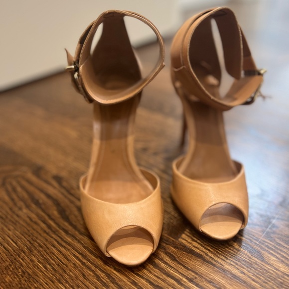 Schutz heels, ankle buckle. Only worn once for indoor event - Picture 2 of 7